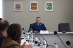 Сегодня первый заместитель прокурора Самарской области Игорь Владимирович Харитонов провел в Кинеле межведомственное совещание по вопросам соблюдения прав и гарантий, предоставляемых участникам СВО и их семьям